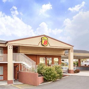 Super 8 By Wyndham Salina/Scenic Hills Area